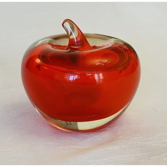 Art Glass Exquisite Red Apple Paperweight Clear Stem Hand Crafted - Picture 3 of 7